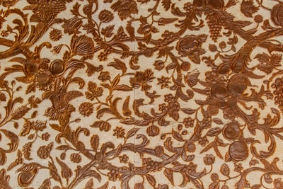 棕色印花纺织品
